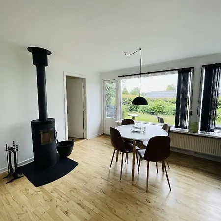 Aday - Quiet And Cozy House